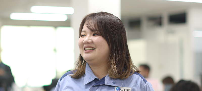 先輩社員の写真