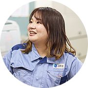 製造部の先輩社員 Y.T