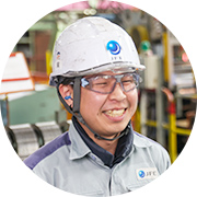 製造部の先輩社員 S.T